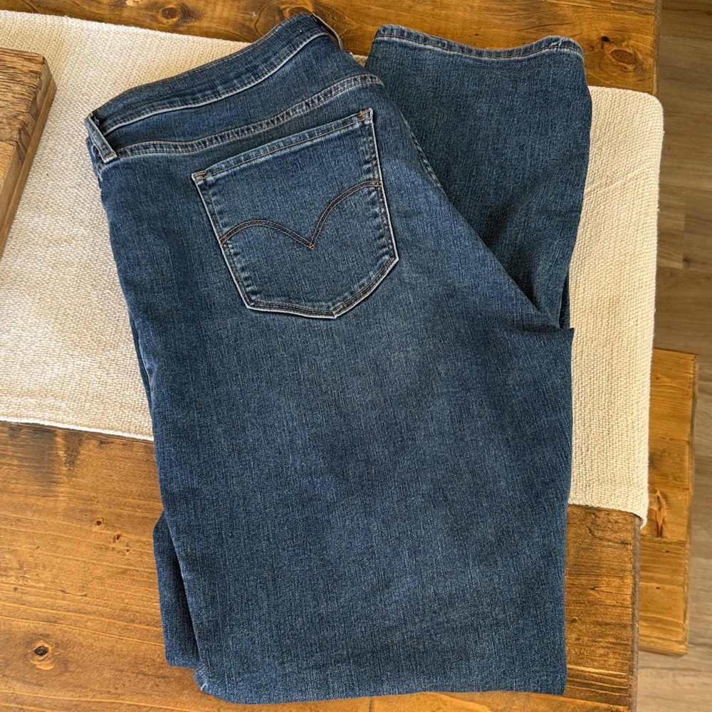 Signature by Levi Strauss Women's 314 Shaping Straight Leg Jeans - Dark Blue